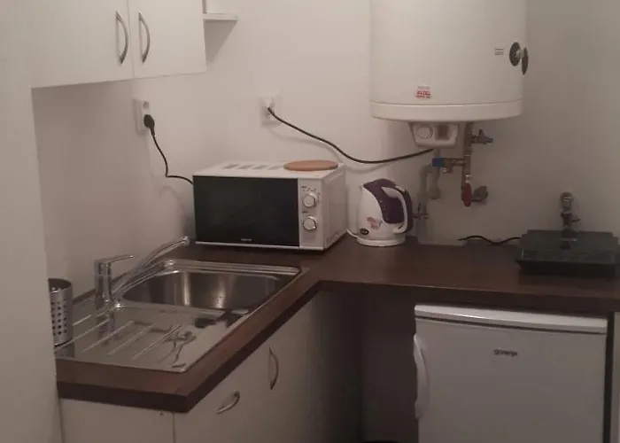 - Sukromie V Meste *